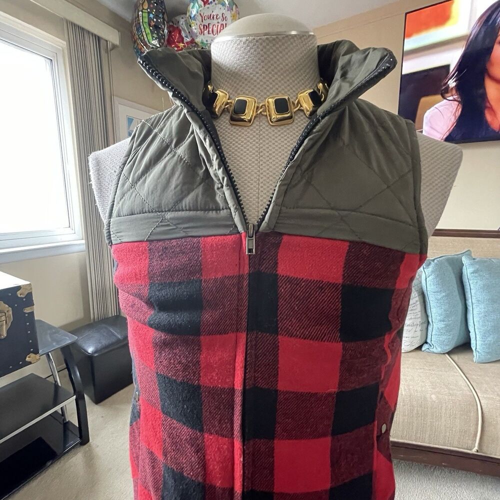 Maurices Women's Buffalo Plaid Puffer Vest Jacket Coat with Pockets Size Small - Picture 11 of 13